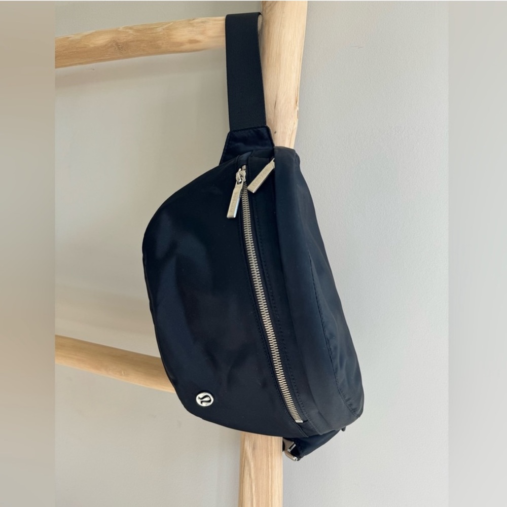 lululemon athletica Black Crossbody Sling Bag with Silver Hardware
